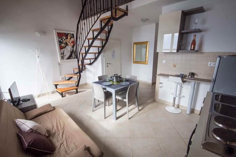living/bedroom