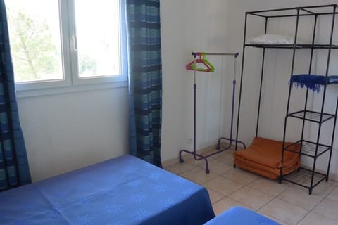 2 bedrooms, iron/ironing board, wheelchair access