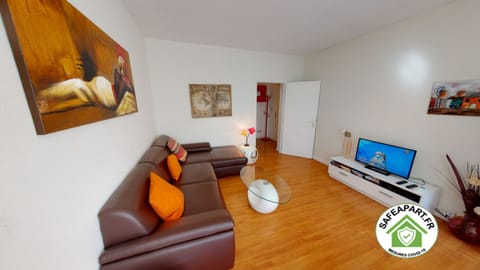 Living area | TV, DVD player, offices