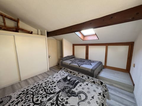 2 bedrooms