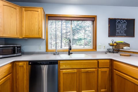 Kitchen - Main Level