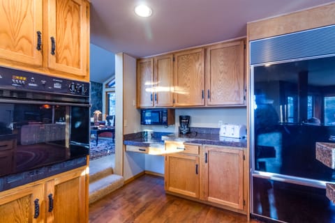 Kitchen - Main Level