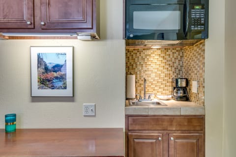 Work-Friendly Desk | Kitchenette | Mini Fridge