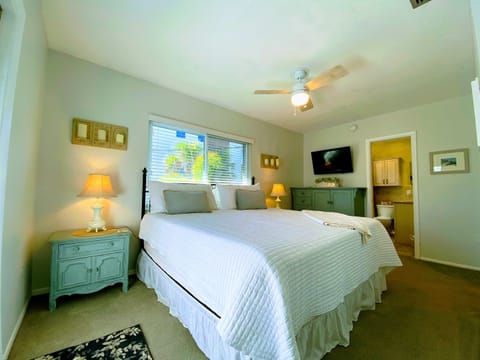 2 bedrooms, hypo-allergenic bedding, iron/ironing board, travel crib
