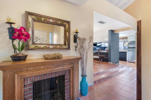 K0264 - Los Pueblos Serene Entrance