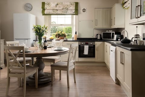 Crailing Coach House - the kitchen area with dining space