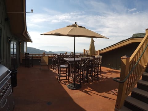 Upstair BBQ area located on the roof.