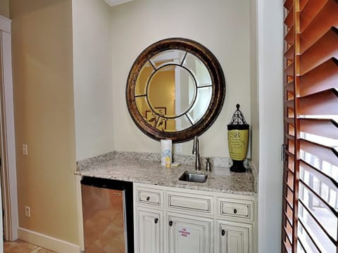 Third Floor, Primary Bedroom - Wet Bar