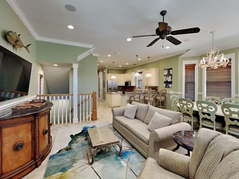 Second Floor, Living Area