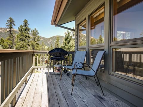 Grill out on the balcony | Exterior