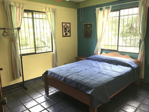 4 bedrooms, in-room safe, WiFi, bed sheets