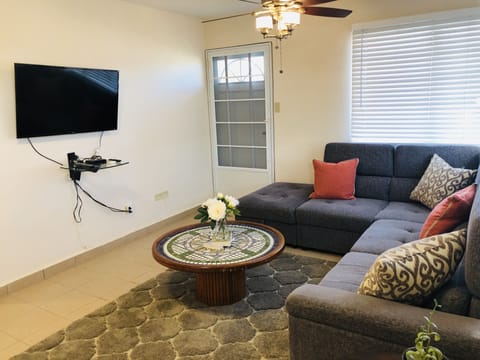 Living area | Smart TV, Netflix, streaming services