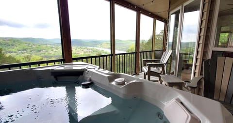 Hot tub on screened porch