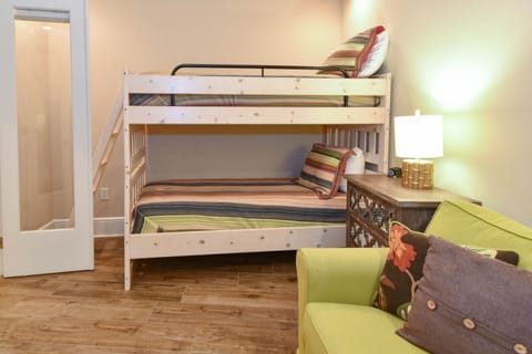 Bella Riva 109 - Guest Bedroom with Twin-Over-Twin Bunk Bed