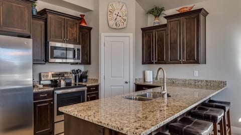 Fully stocked gourmet kitchen with all the comforts home