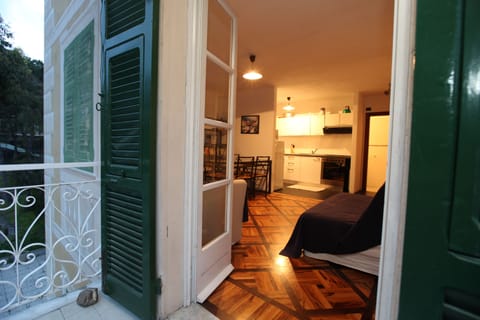 dining room from the terrace