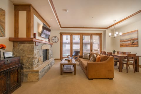 Walk into a gorgeous space perfect for families, friends, relaxing after snow,