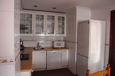 Microwave, dishwasher, coffee/tea maker, highchair