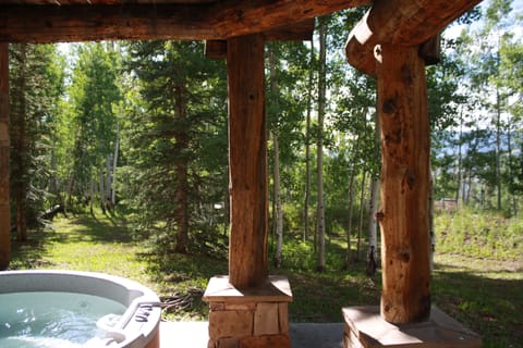 Covered hot tub area