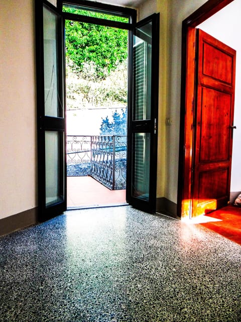 Upper Landing to Village View Balcony