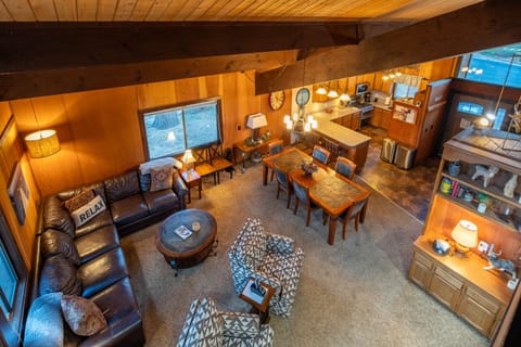 Dollar Point Grainger Looking Down at Living Space - Dollar Point Grainger Looking Down at Living Space