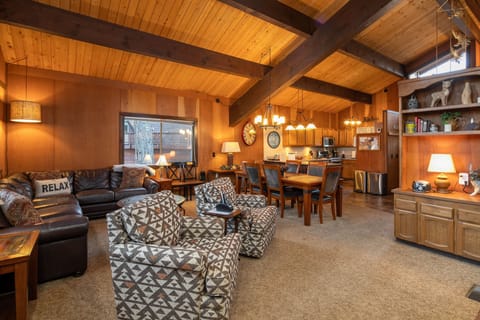 Dollar Point Grainger Living Area Dining Kitchen - Dollar Point Grainger Living Area Dining Kitchen