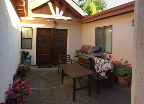 Your furnished patio -chill, grill and enjoy outdoor meals