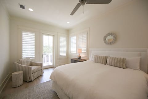 Extra Large Carriage House King Bedroom with private balcony