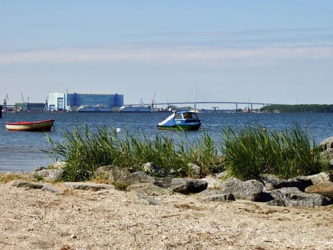 Surroundings [summer] (1-5 km)