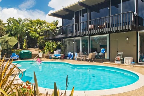 Enjoy Classic California Lifestyle in this Mid-Century Home. 