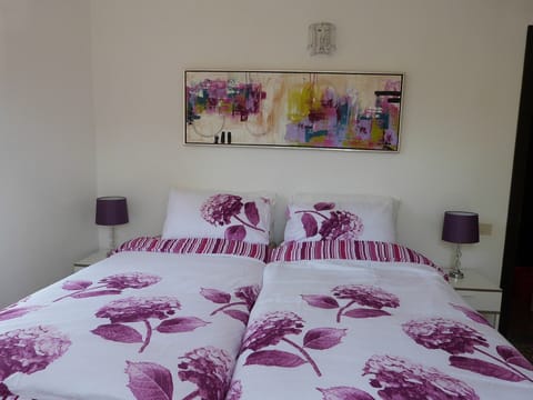 Bedroom No 2 with twin beds that can be used as a double 