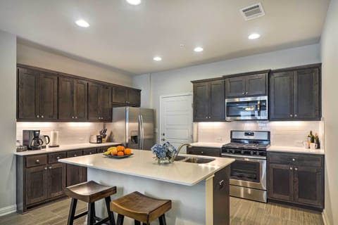 Kitchen | Cooking Basics Provided