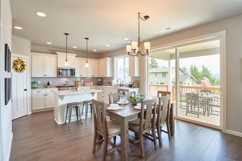 Dining Table for 6 Plus 2 Bar Stools