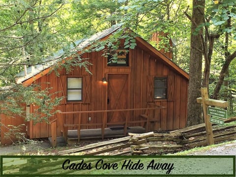 Cades Cove Hideaway Exterior