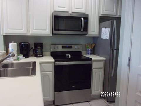 Keurig coffee maker and a regular 12 cup coffee pot in the Kitchen.