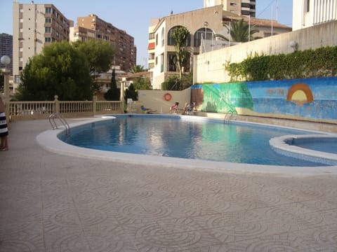 Swimming pool