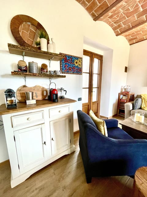 Espresso anyone?  Lavazza machine, pressed coffee or a cup of tea...