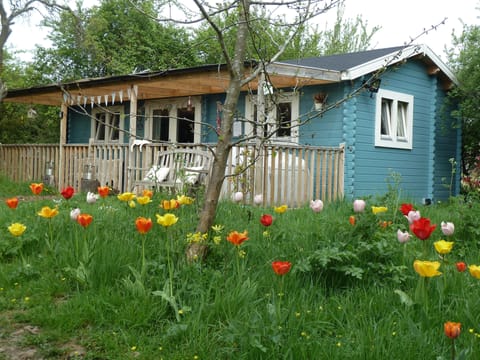 Cuttermoon Lodge, Escape to a rural romantic retreat in Little Witley