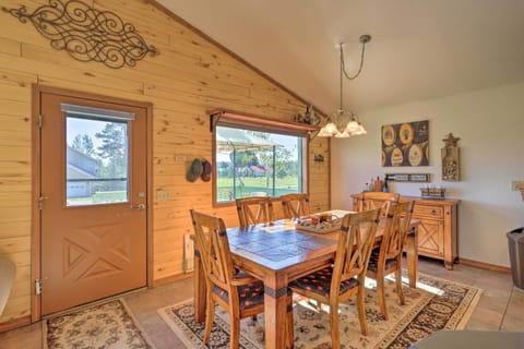 Dining Area | Dishware & Flatware