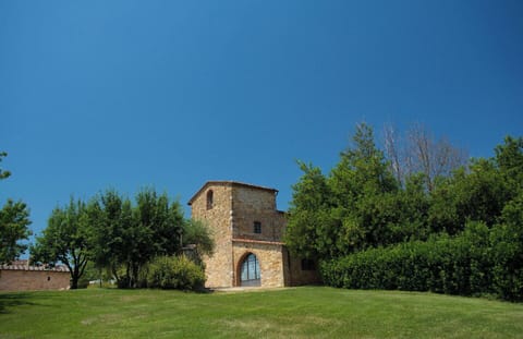 agriturismo-la-papessa-chianti-san-donato-farmhouse-external