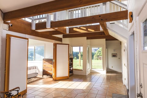 Foyer at entrance downstairs