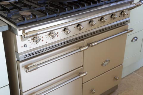 LaCanche gas and electric range cooker