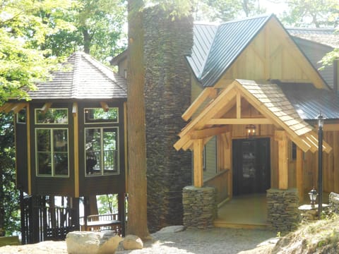 Paul's Lodge.... a new timberframe spa in the quiet forest on Skaneateles Lake