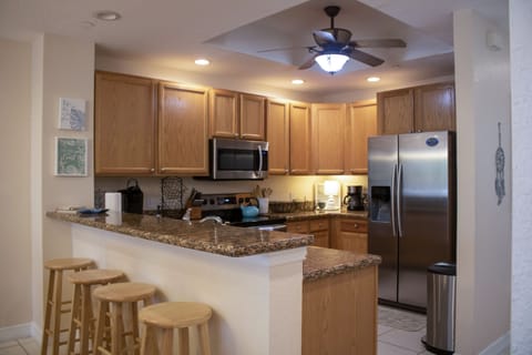 2nd Floor Main Kitchen- Fully equipped! 