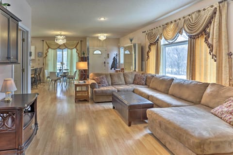 Eagan Vacation Rental | 6BR | 4BA | 3,600 Sq Ft | Stairs Required