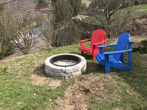 Fire Pit (Bring you own wood) can be bought at gas stations in the Valley
