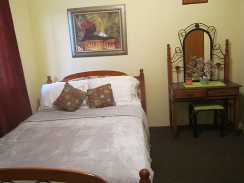 4\/br\/3ba Fully Furnished & Equipped Private Home. Clean, Comfortable, Convenient House in Port of Spain Corporation