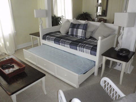 Serves as 2 twin beds. Trundle lower bed is movable for your convenience