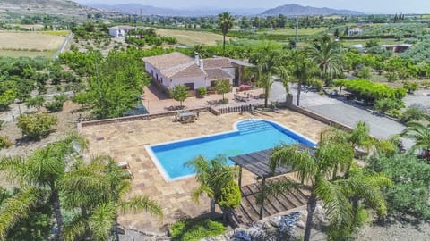 Enjoy the pool of this farm in Alhaurín el grande