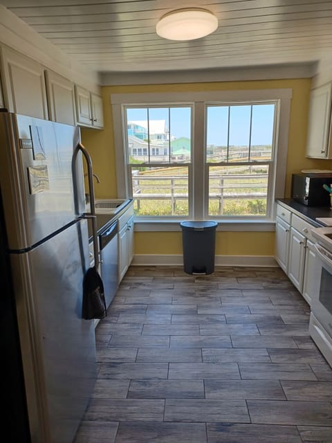 Large kitchen with north-end views.
